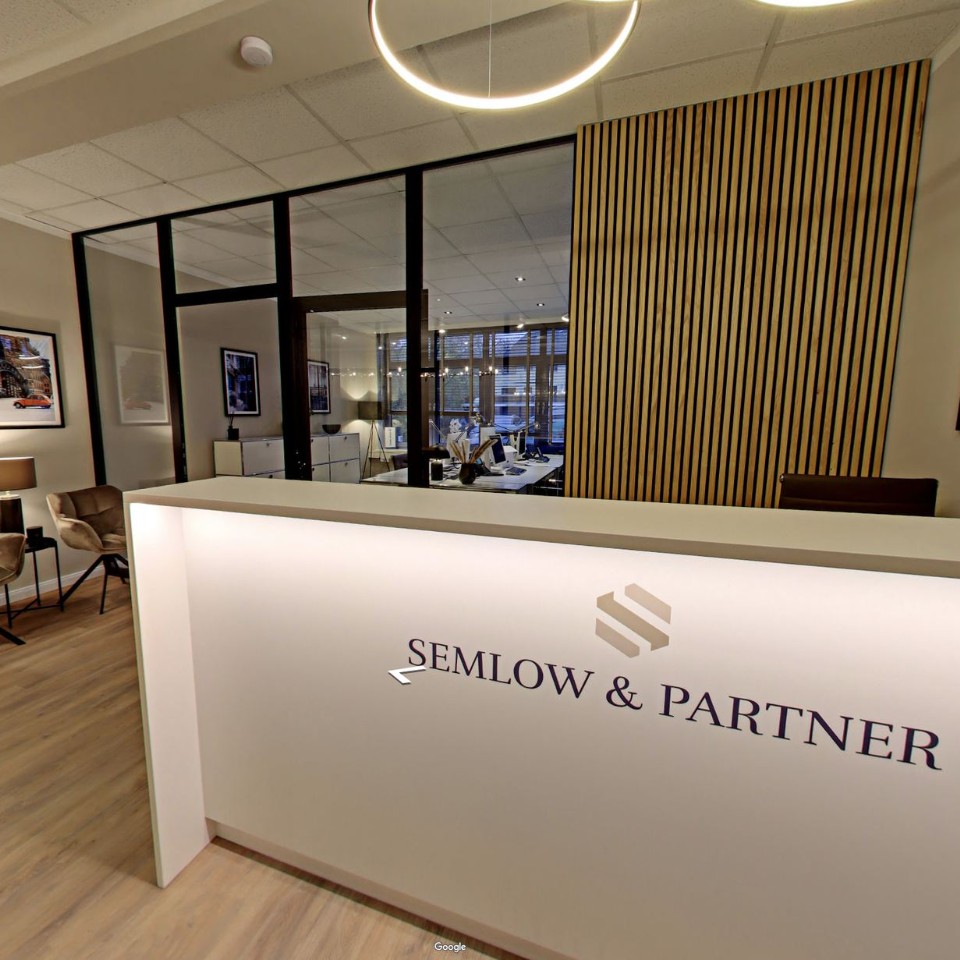 Niklas Möller (Semlow & Partner) Logo